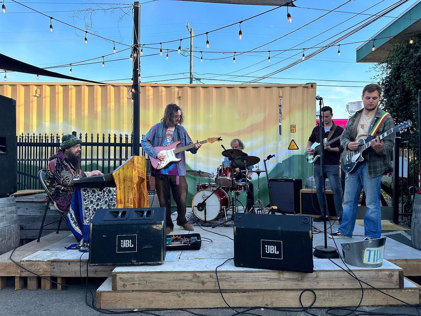 Shanty Shack Performance